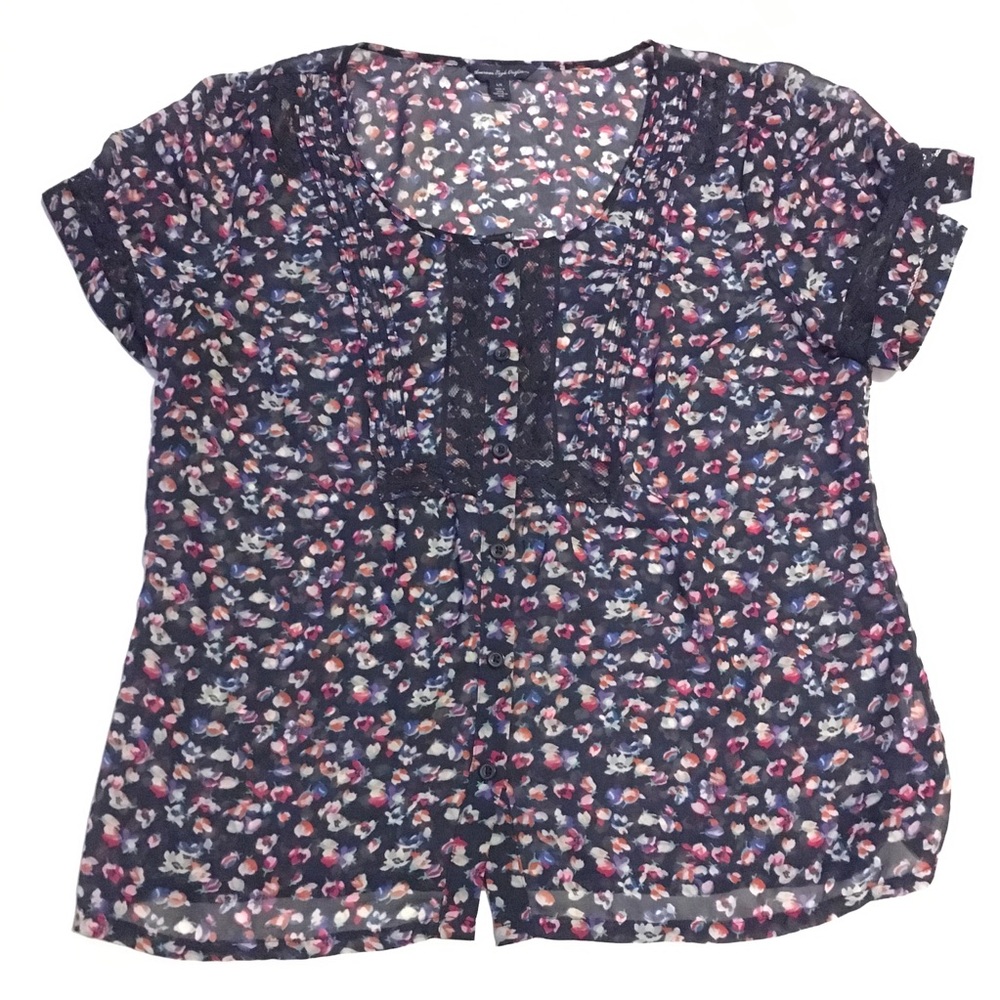 "American Eagle Outfitters" top